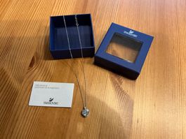 Swarovski Halskette mit Herz-Anhänger & Zertifikat