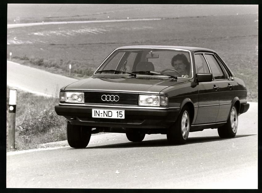 Fotografie & Manifesti: Fotografie Auto Audi 80 GLE, Limousine,  – Usato da Berlin venduto da bartko-reher