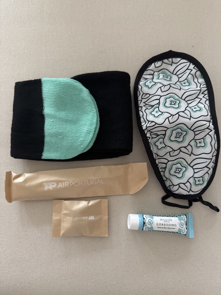 Custodie per cosmetici: TAP Air Amenity Kit – Nuovo e nell'imballaggio originale da Altendorf venduto da wqv_97 1