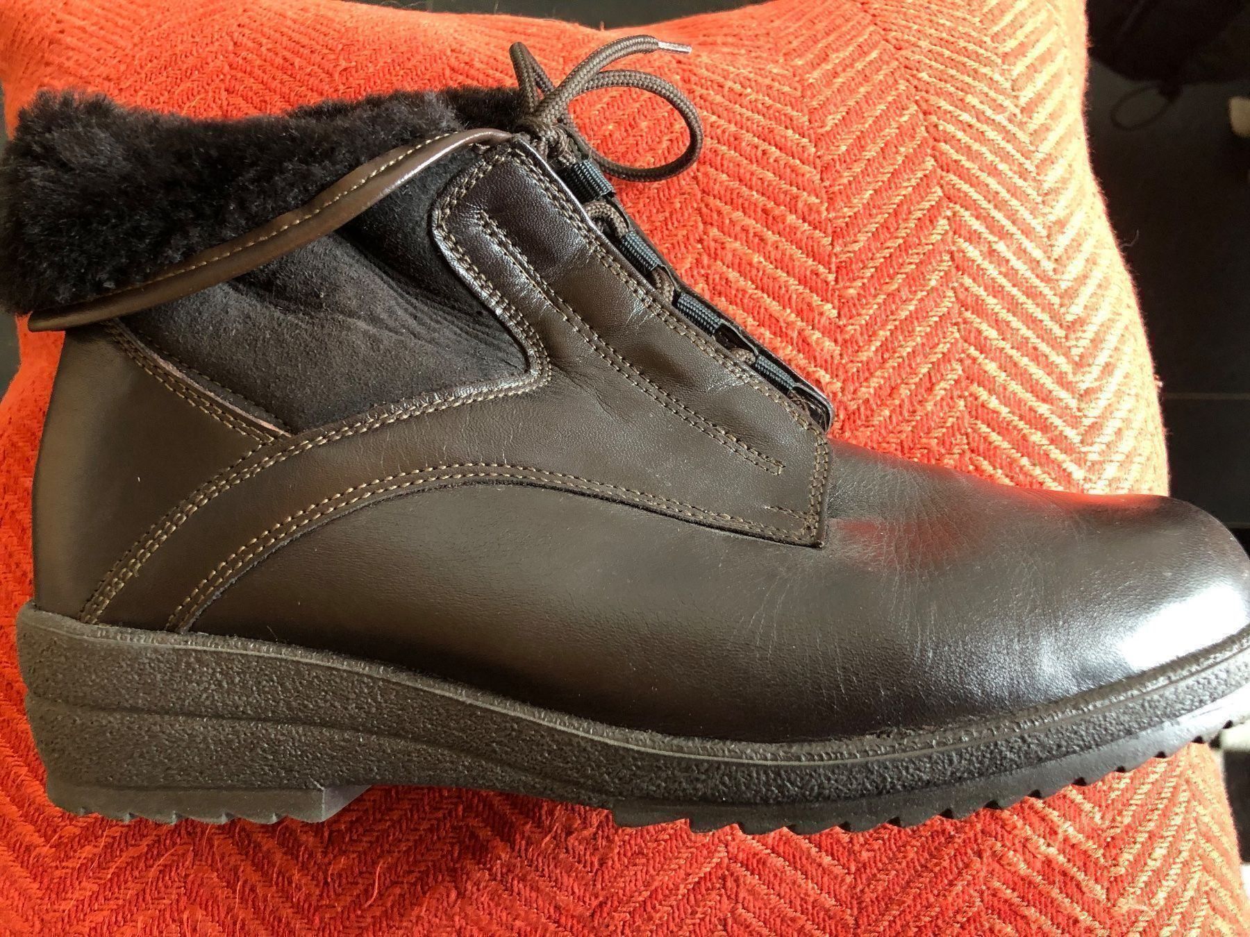 Chaussures femmes: STIEFELETTE  Damen Leder Winter mit Echtfell Lammfell – Neuf (Voir description) à Scuol par Lotus2020 3