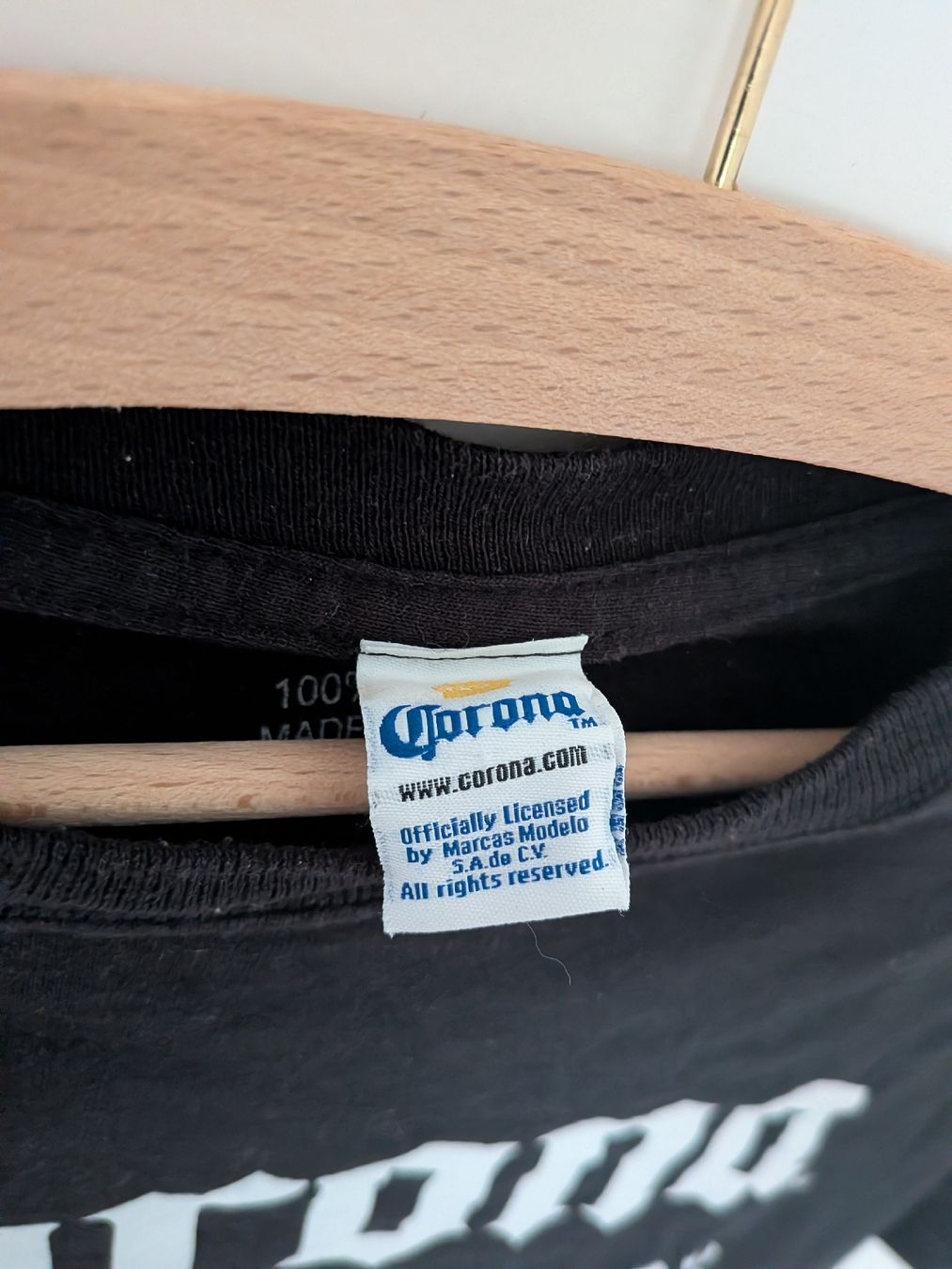 T-shirt: Corona Hecho En Mexico Shirt – Usato da zürich venduto da donfebbraio 1