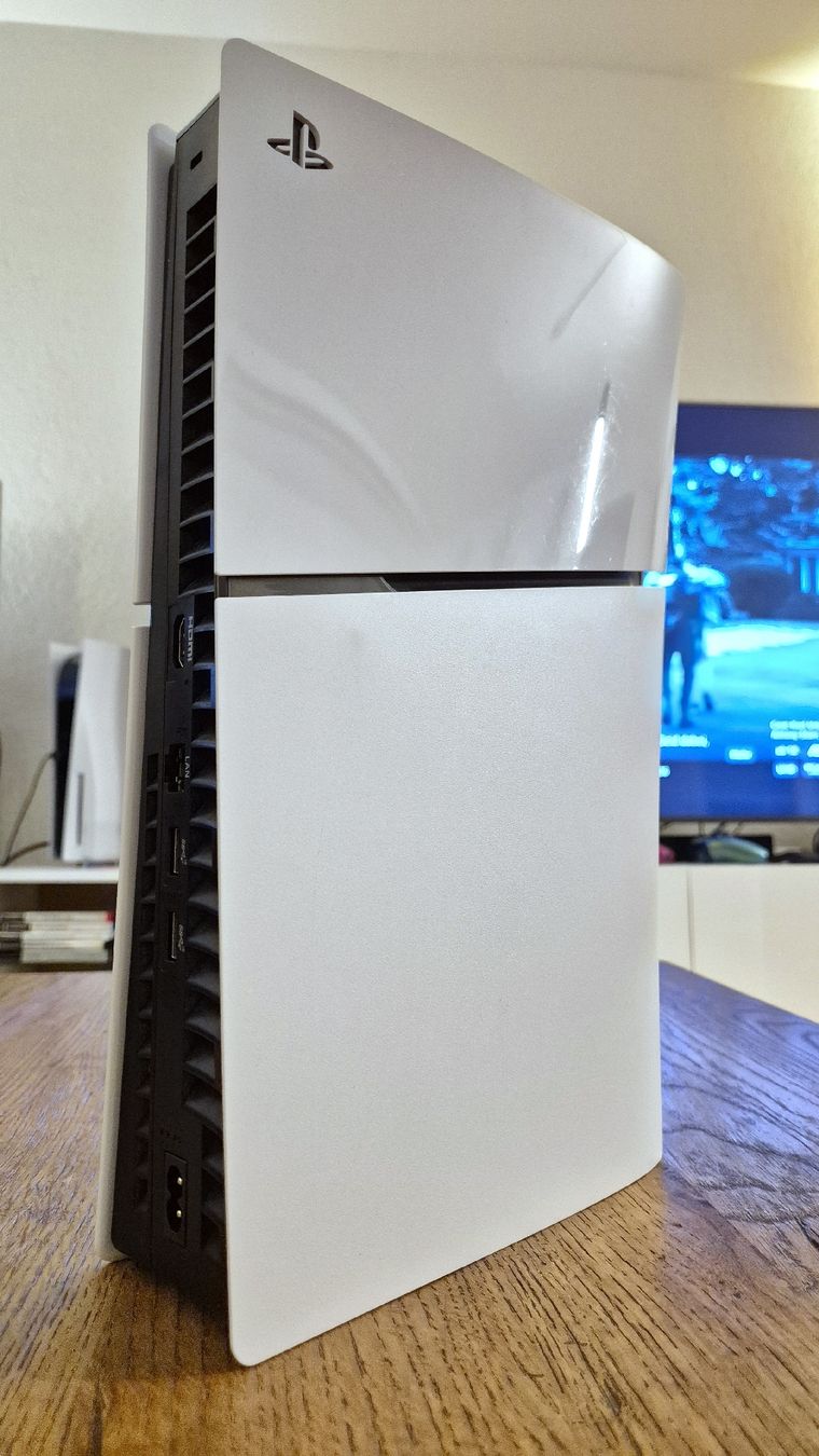 Sony Console: Sony PS5 Slim Digital 1TB + Controller + OVP – Nuovo (secondo la descrizione) da Au SG venduto da KonsoleWerk 5