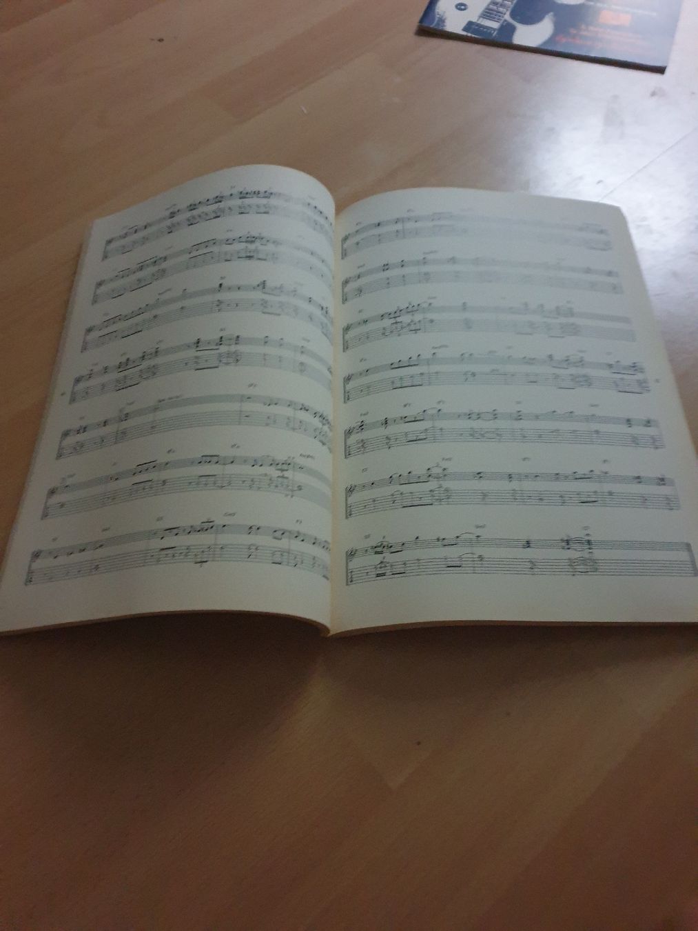 Libri: Notenbuch Jazz Guitar Complete Collection Vol.1 – Usato da Basel venduto da tho_7xlw 1