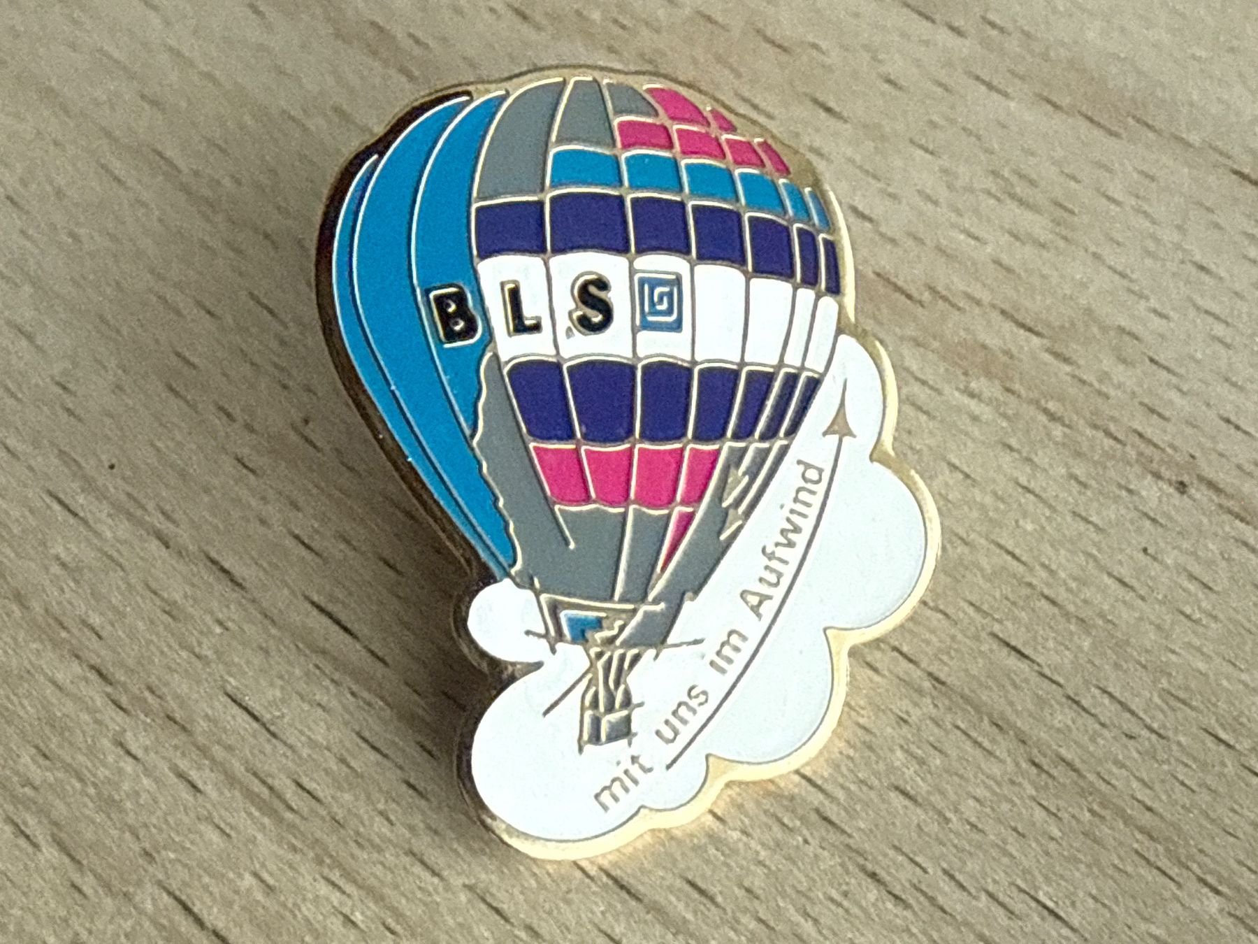 Plaquettes & Badges: Pin  BLS – D'occasion à Glattbrugg par Schweigmatt