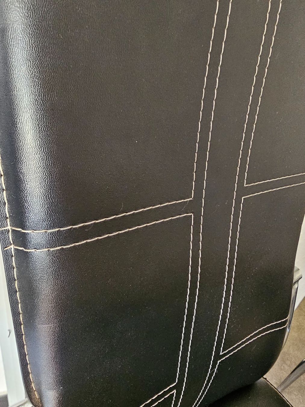 Chaises: Schwarze Stühle – D'occasion à Kloten par Anni9129 1