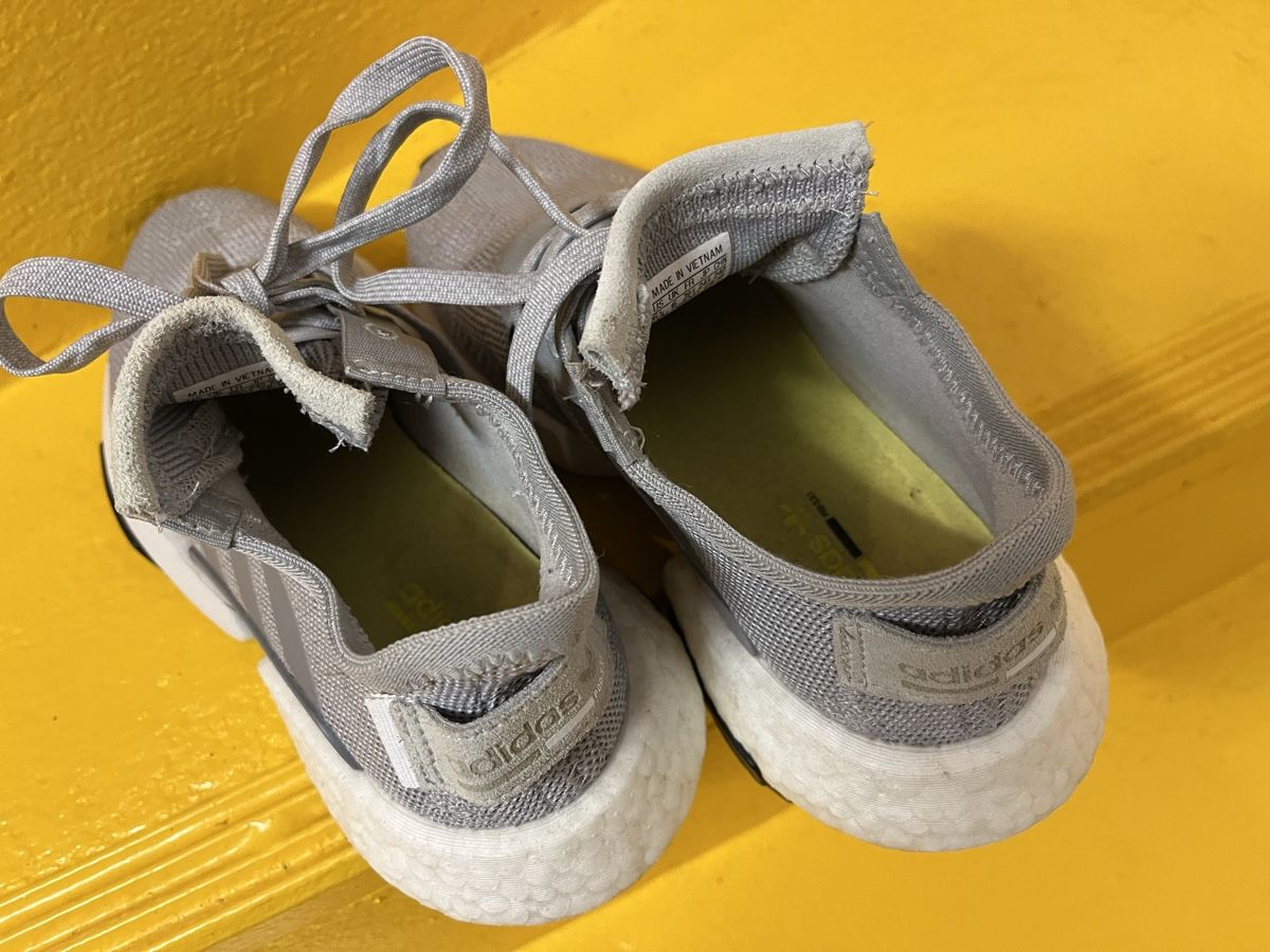 Adidas Scarpe da donna: Adidas Sneaker, Gr. 39.5, grau – Usato da Schönenwerd venduto da Jovanotti99 3