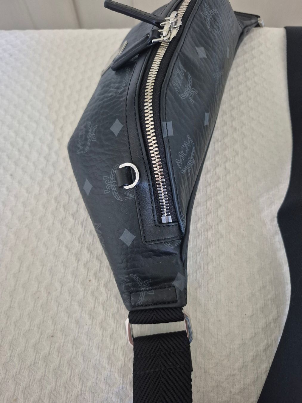Mcm Borse: Neue MCM Belt Bag – Nuovo (secondo la descrizione) da Dottikon venduto da Pega7 5