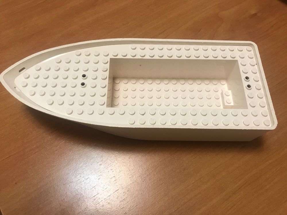 Lego Boot 25x10x4 1/3 Set 4011(btoat2c01) (Gebraucht) in Basel für CHF ...
