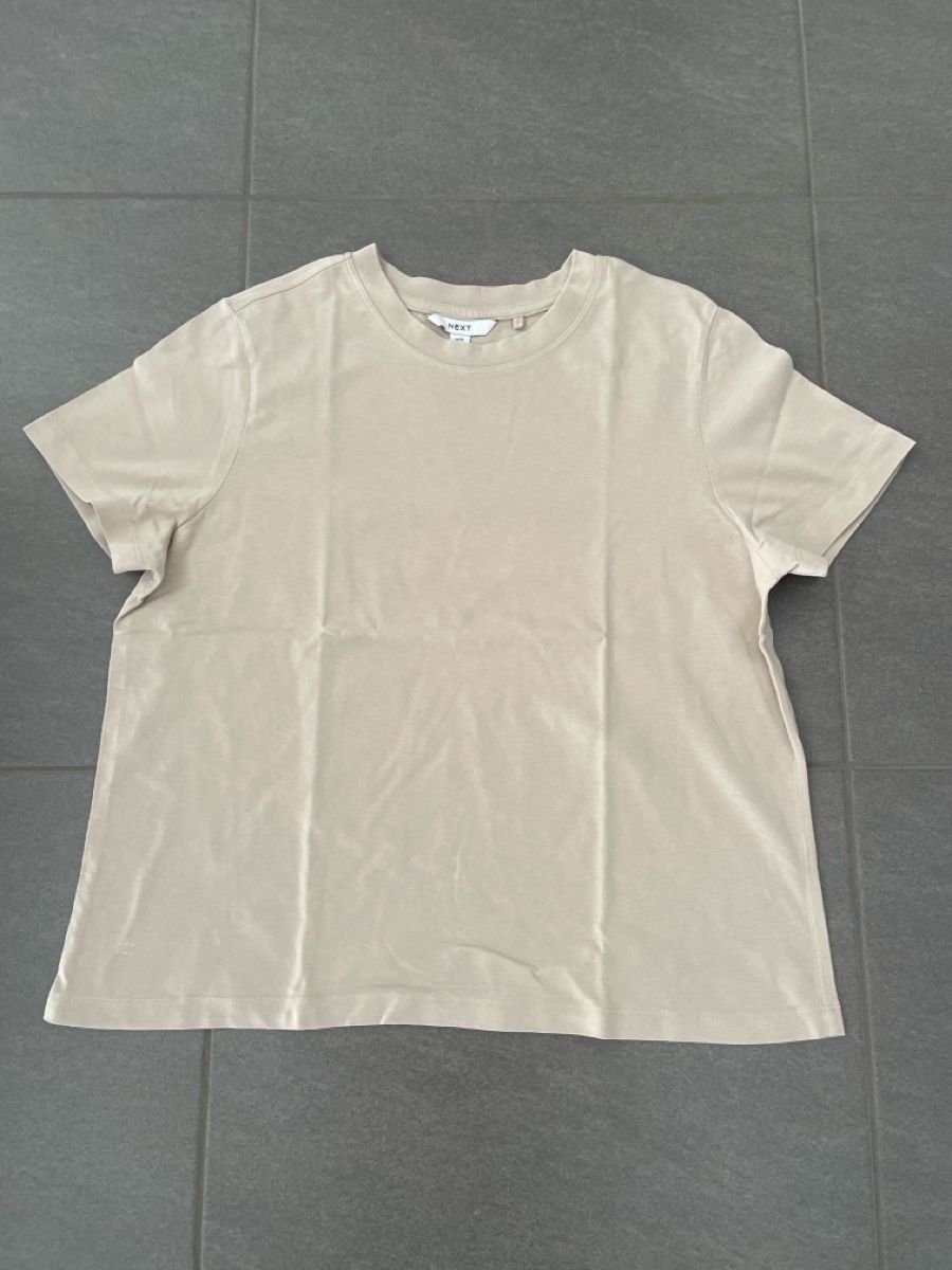 T-Shirts: T-shirt – Gebraucht aus Collombey von amina36