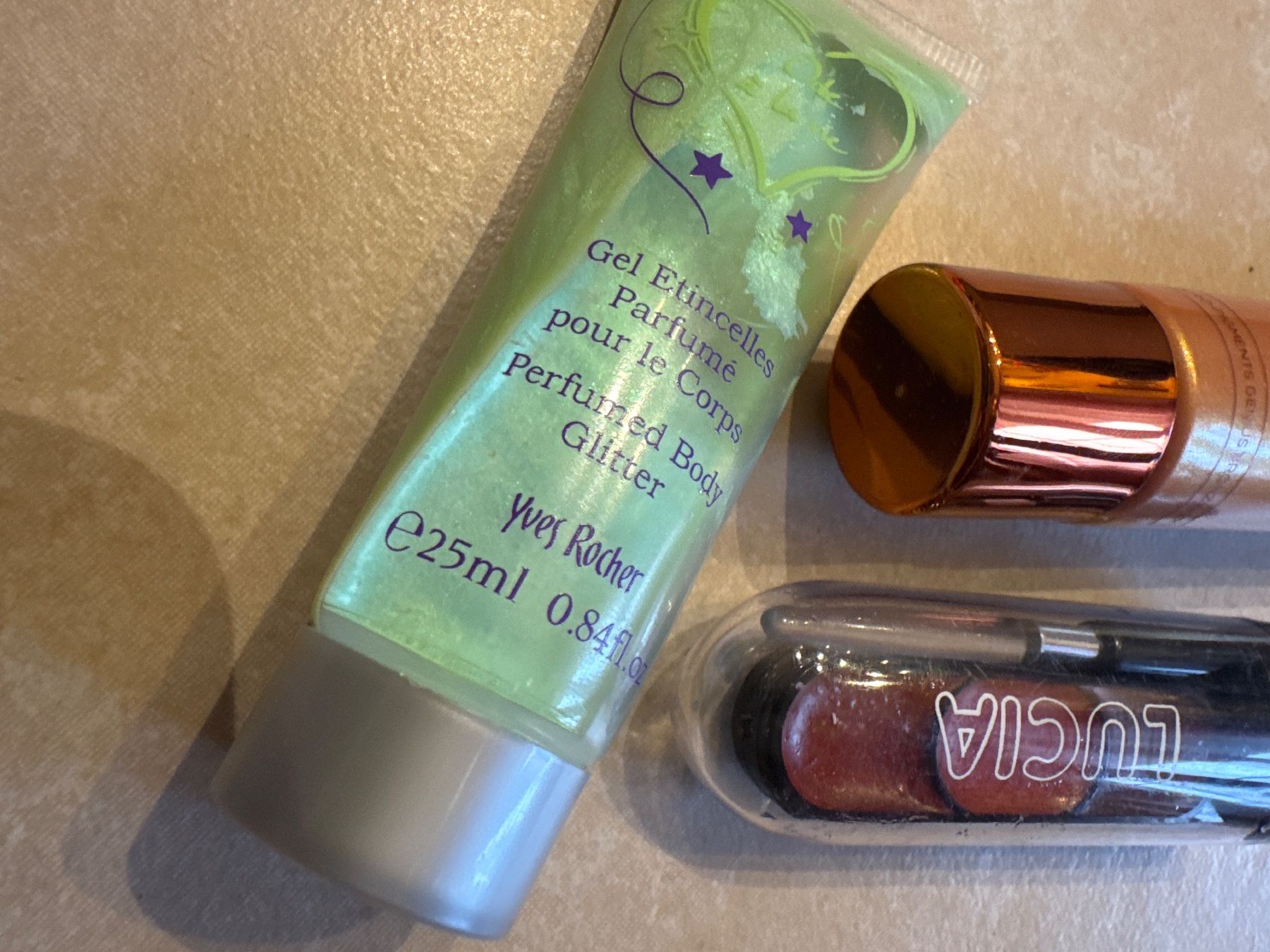 Make-up: Body Bronzer mit UV Schutz, Lippgloss & Bodyglitter – Usato da Schöfflisdorf venduto da sonjastarfish 1