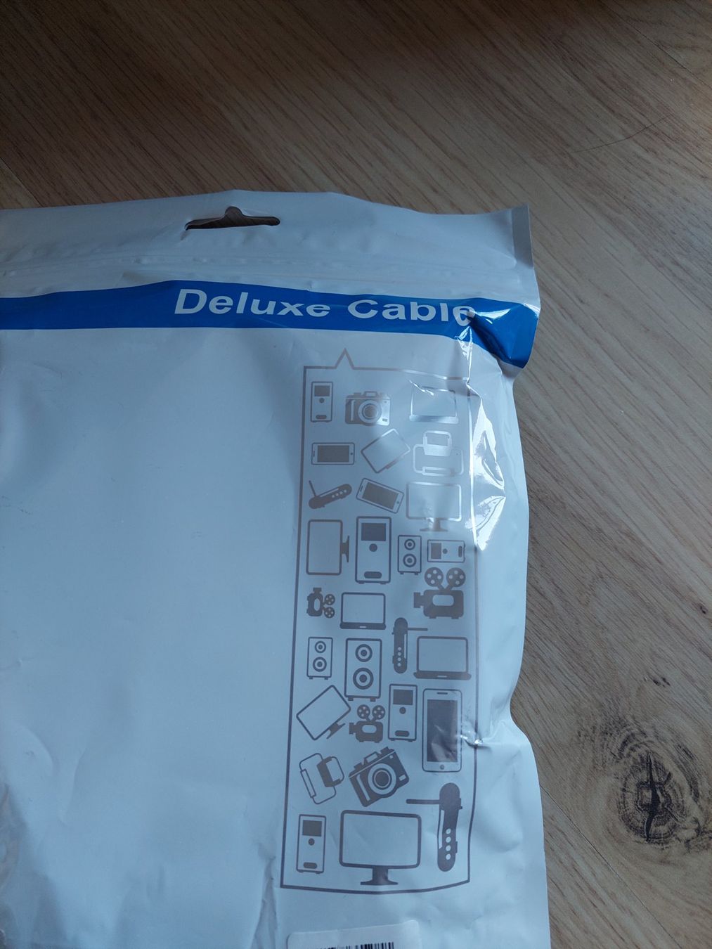 Cavi: HDMI KABEL 2 METER (DELUXE CABLE) – Nuovo e nell'imballaggio originale da Münchenstein venduto da Strupfi 1