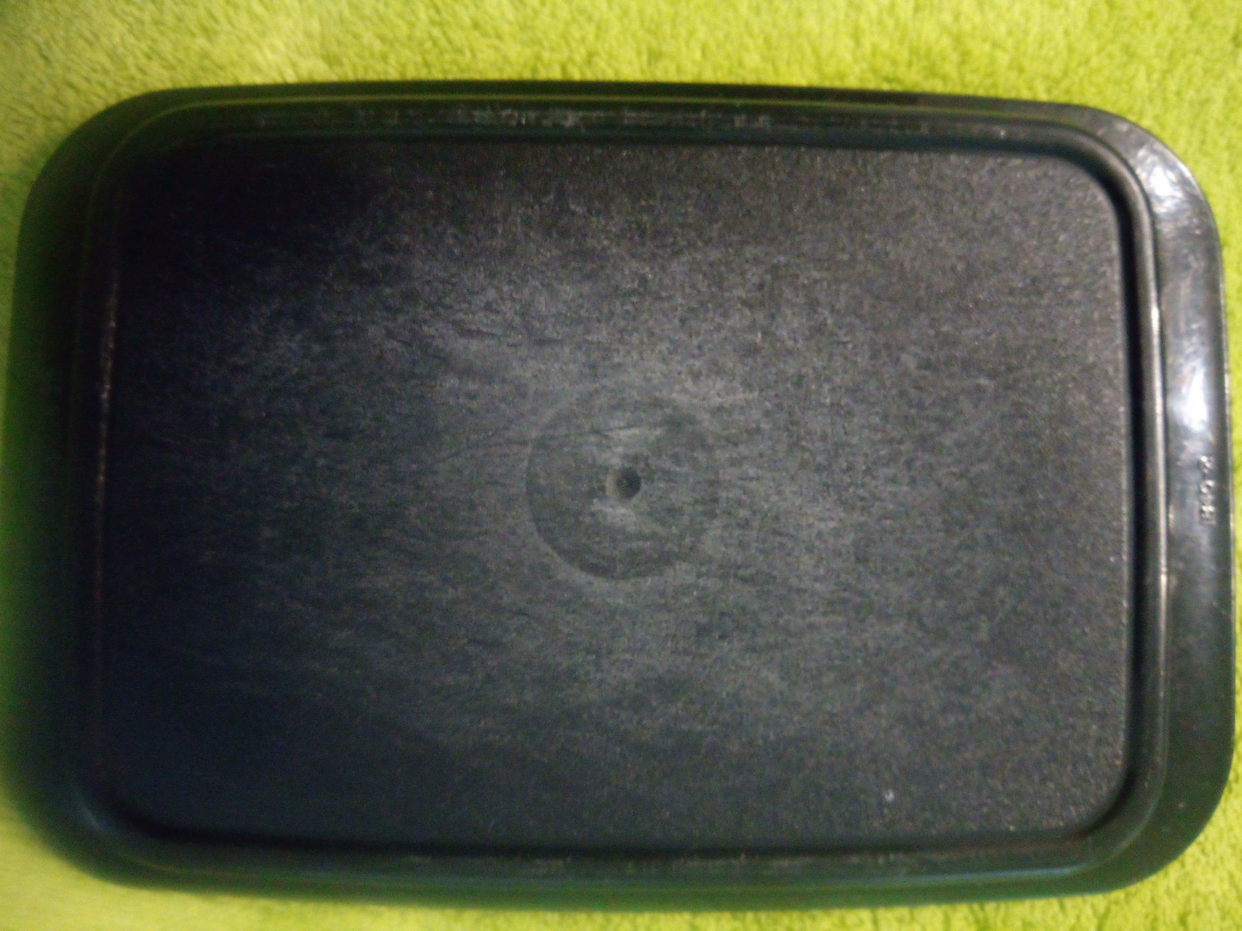 Tupperware Contenitori & Simili: TUPPERWARE Butterdose & Servierschüssel mit Deckel – Usato da Werdenberg venduto da EXA-Secondhand 4