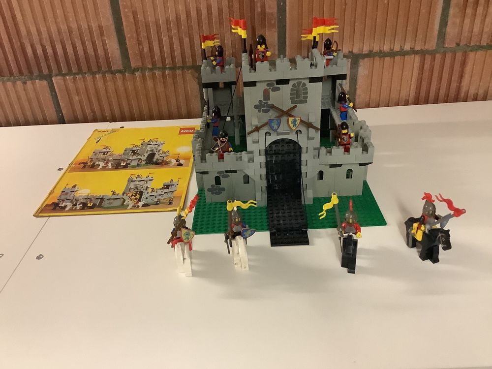 Lego Ritterburg 6080 komplett mit Anleitung | Kaufen auf Ricardo