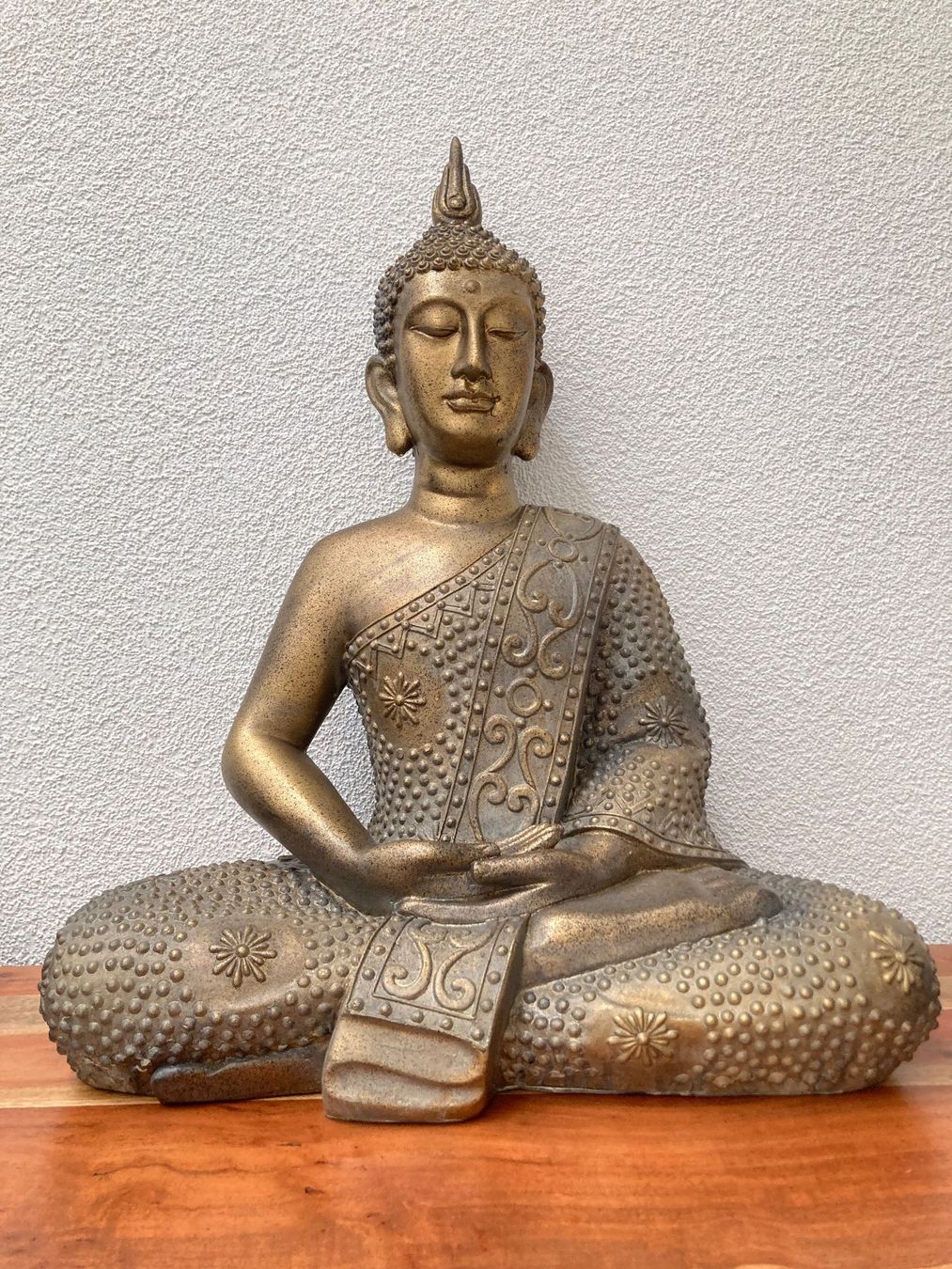 Statuette: Schöne Buddha Statue mit Lotusschalen Teelichter – Nuovo (secondo la descrizione) da Mels venduto da T-Sargans