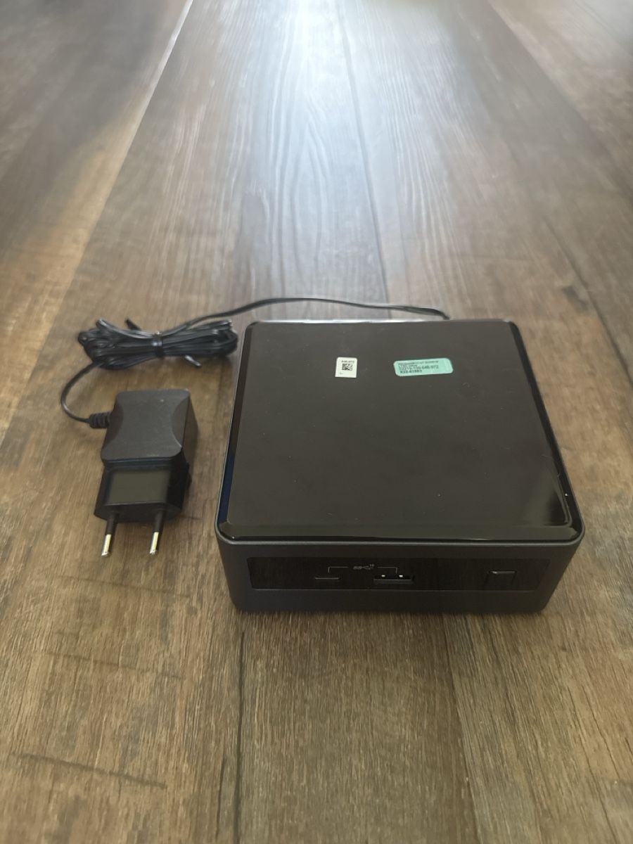 Intel PC: Intel NUC NY 10i5FNH2 Mini-PC | Core i5-10210U | Windows – Usato da Obernau venduto da Alaska172