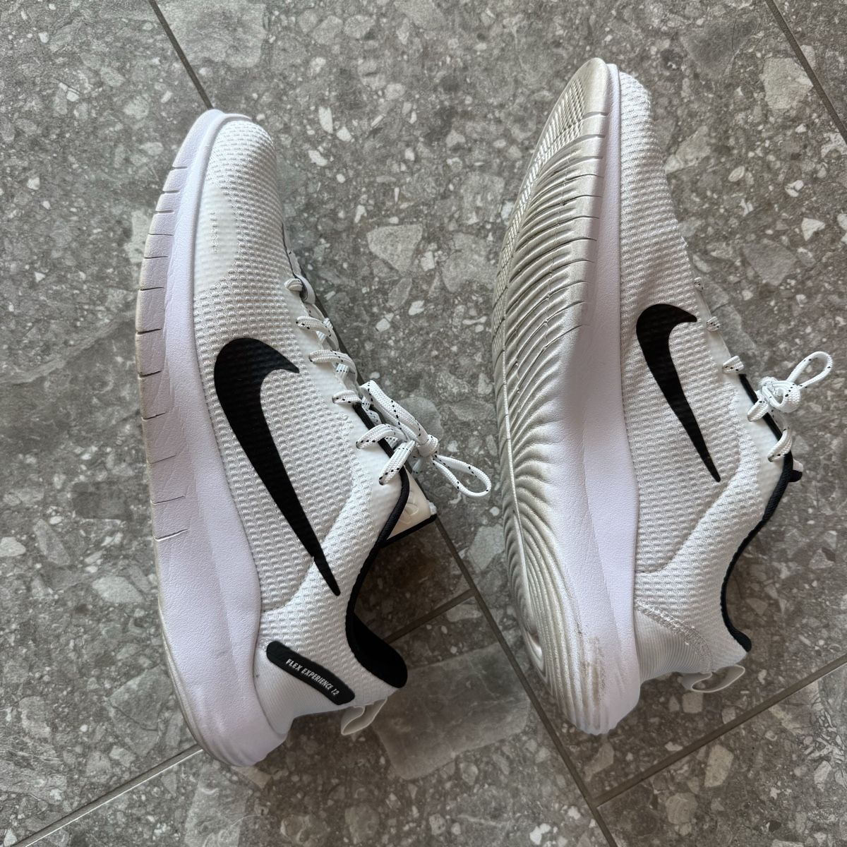 Nike Scarpe da uomo: Nike Performance Sneaker Gr. 43 – Nuovo (secondo la descrizione) da Hinwil venduto da norisenya 2