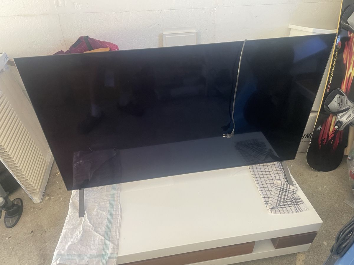 LG Appareils TV: LG OLED Fernseher – Neuf (Voir description) à GOLDACH par seller01
