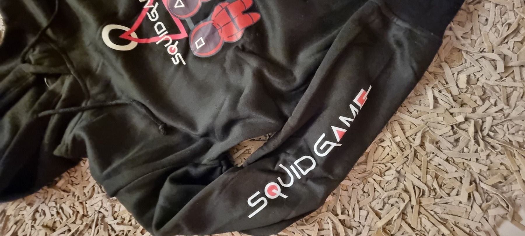 Pulls & Sweat-shirts: Squid Game Pullover Hoodie Kapuzenpullover schwarz rot grau – Neuf avec emballage d'origine à Wettingen par ray_boccia 9