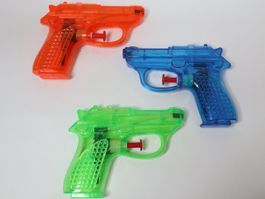 3 Wasserpistolen Gun Pistole Wasserpistole neu