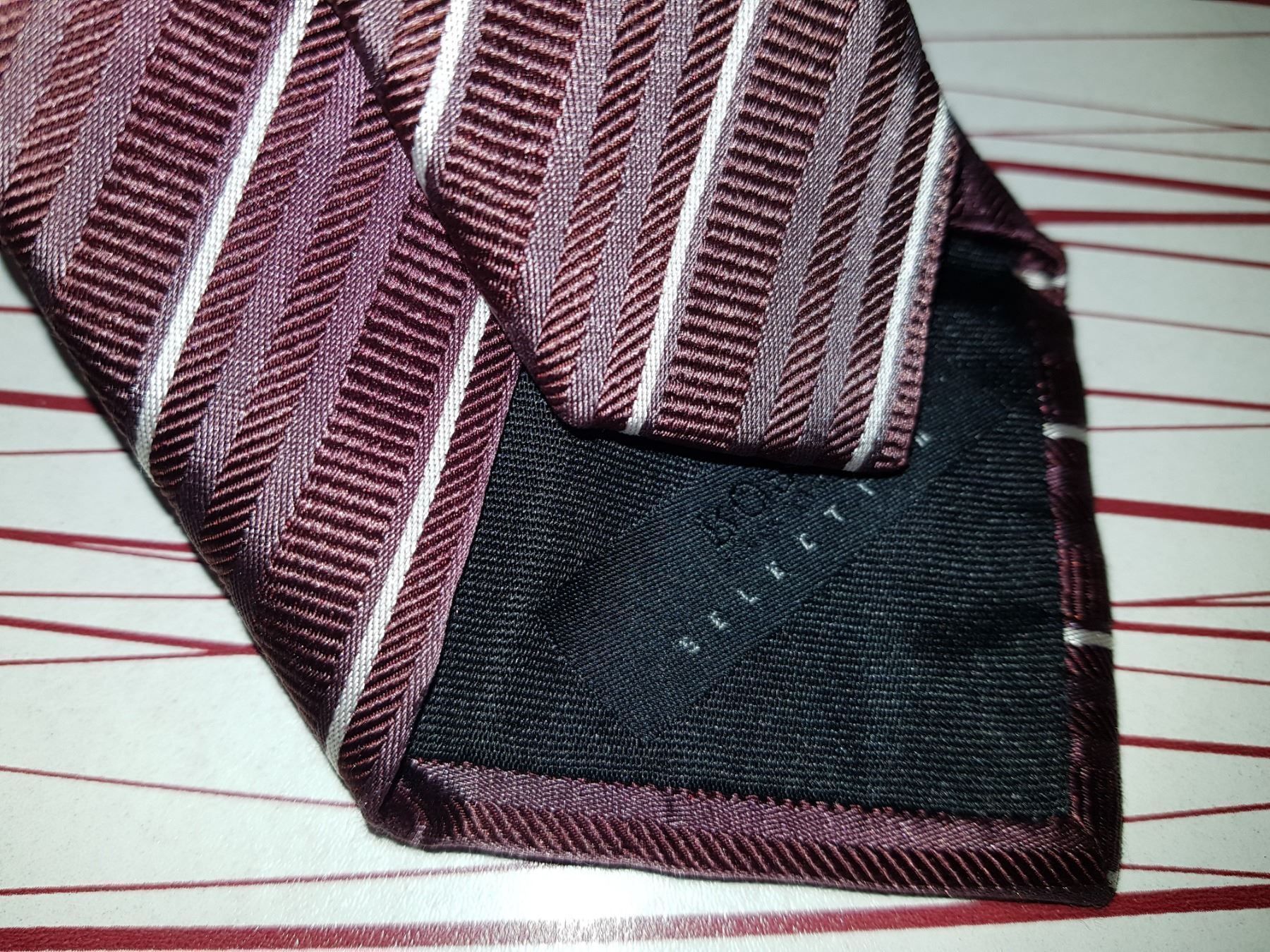 Hugo Boss Cravatte: Cravate/Krawate   HUGO BOSS – Usato da Cossonay-ville venduto da Super-Price-Quality 4