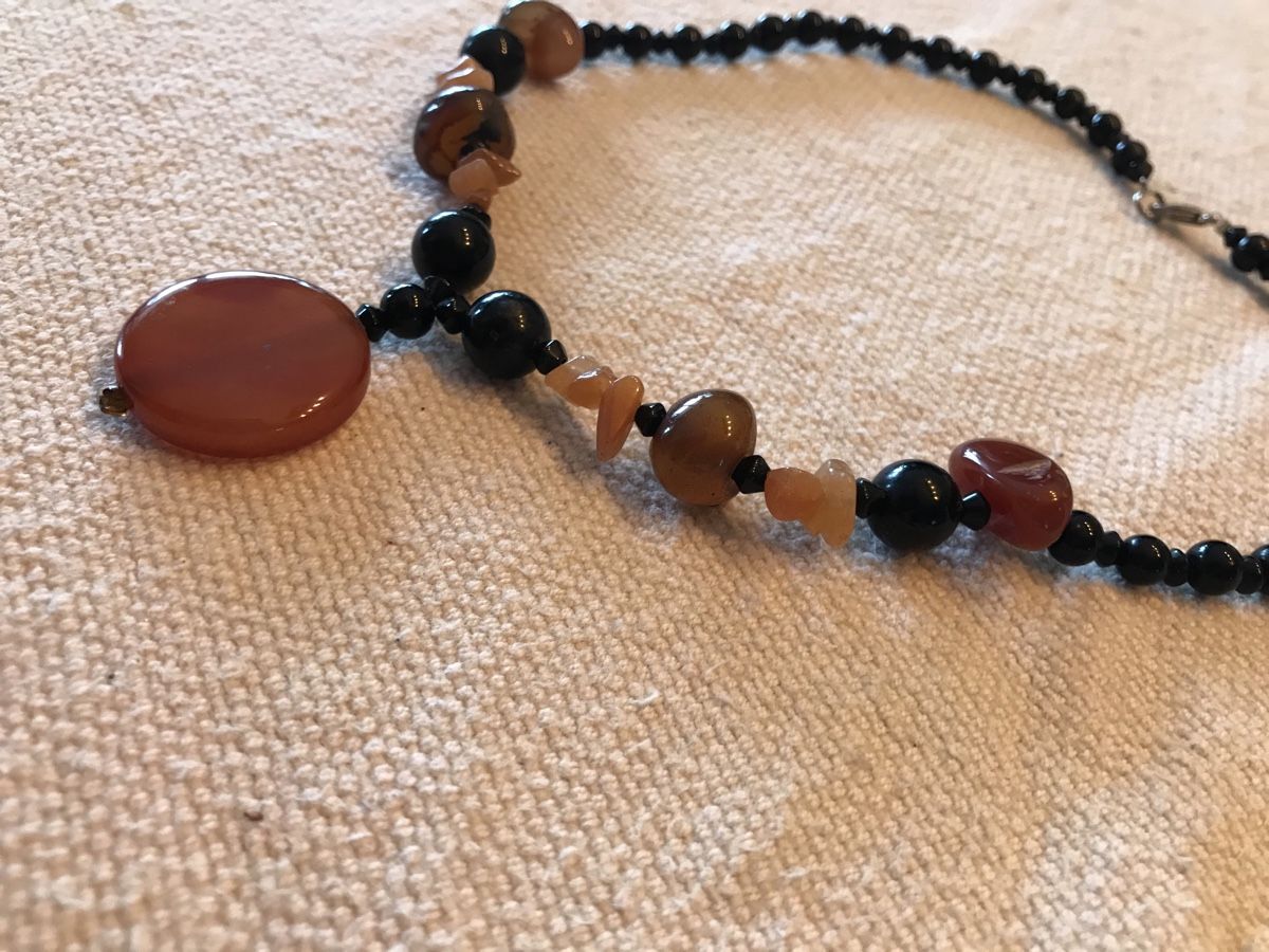 Catenine: Collier en pierres naturelles agate noire et cornaline – Nuovo (secondo la descrizione) da Grimisuat venduto da eliseba88 3