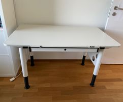 Kinderschreibtisch weiss höhenverstellbar gebraucht