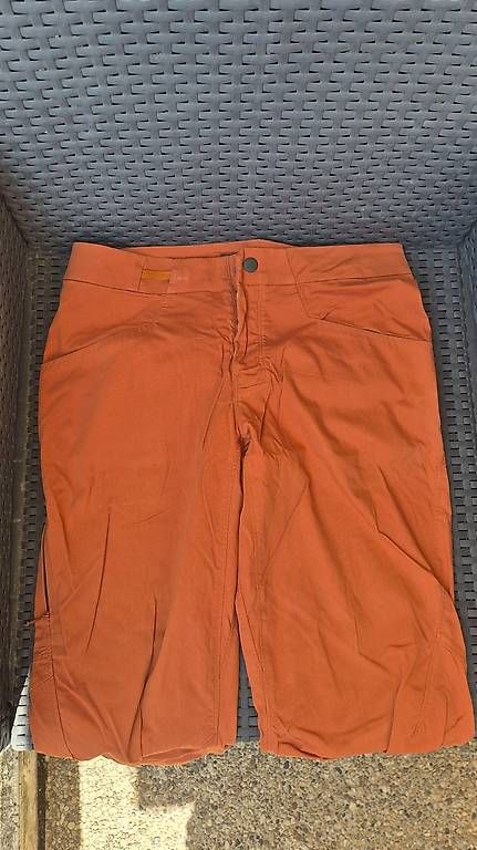 Pantalons: Pantalon Arc'teryx - rust – D'occasion à Lutry par and_25nt 1