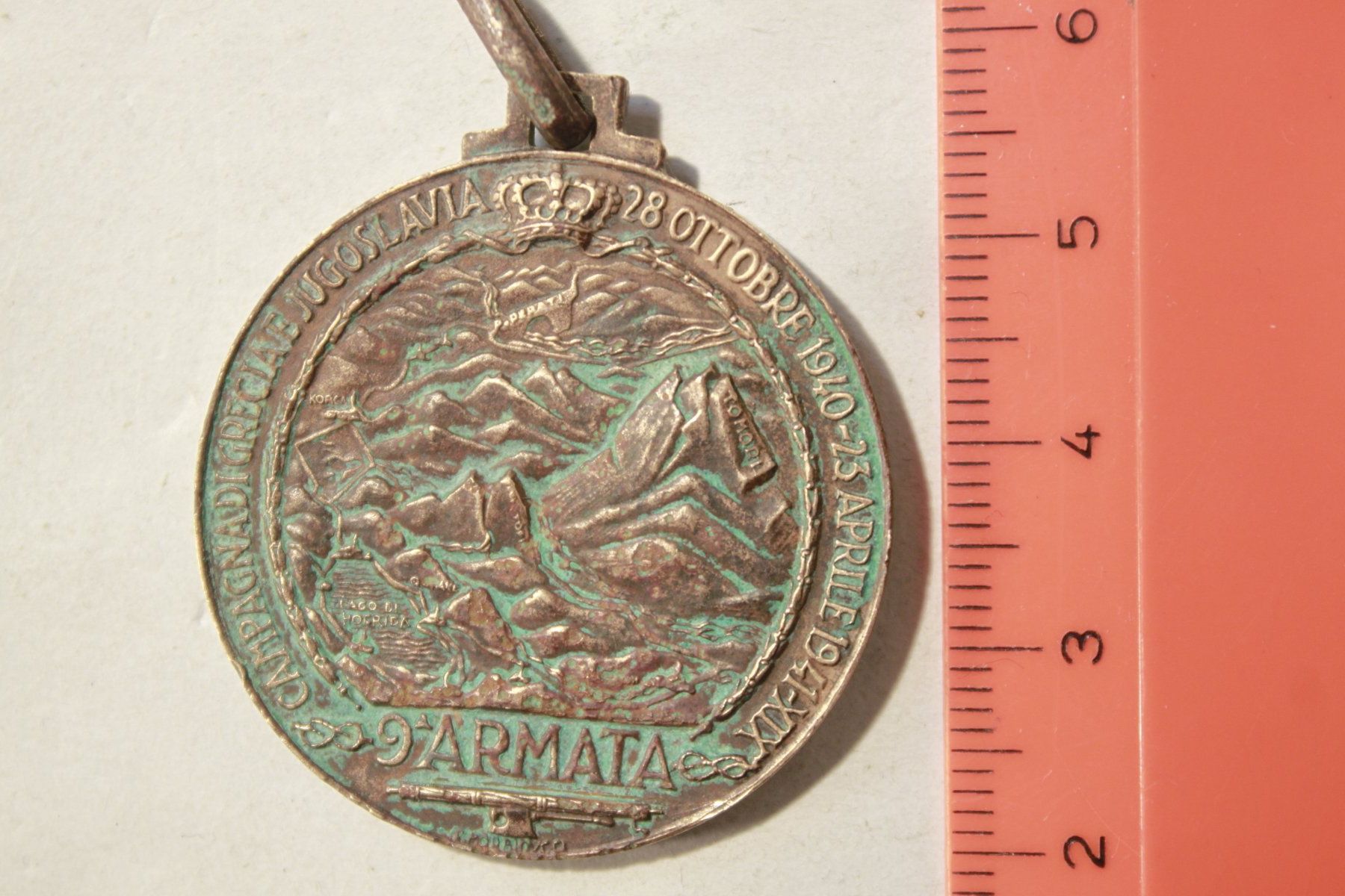 Medaglie: Medaille 9 ARMATA  1940-41 – Usato da La plaine venduto da 7A6T2ME 1
