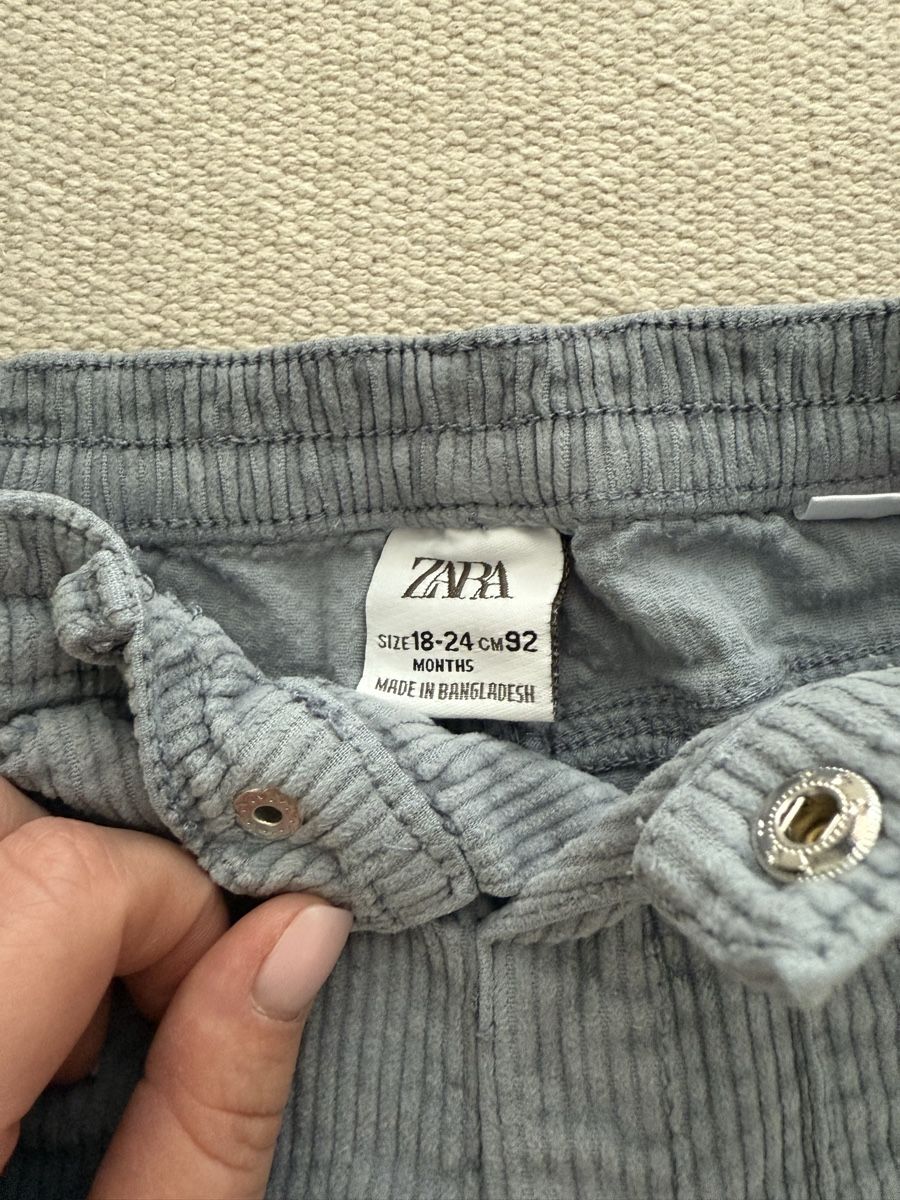 Zara Pantaloni: Zara Kordhose Gr.92 – Nuovo (secondo la descrizione) da Niederglatt ZH venduto da Vladaa 1