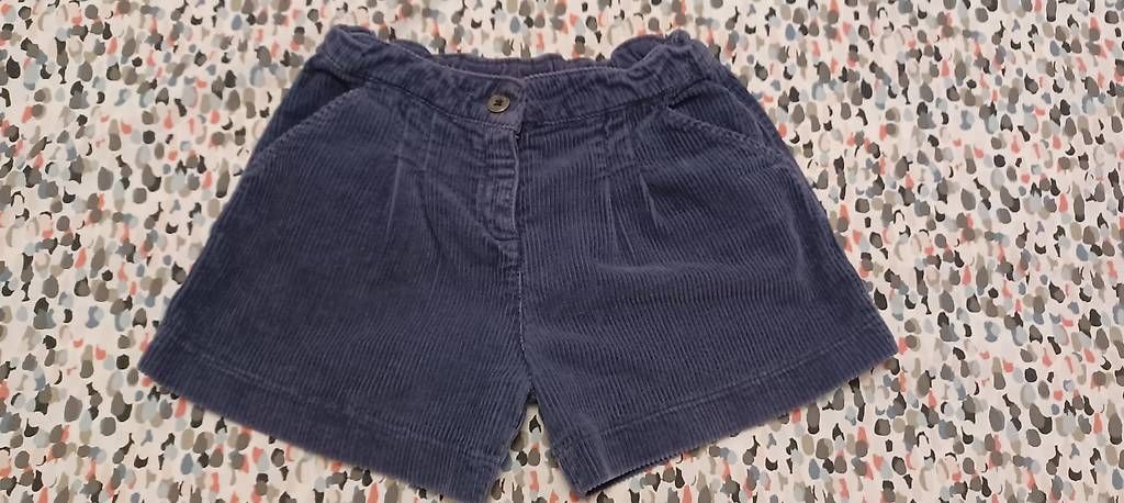 Pantaloni: Short en velour violet Cyrillus 8 ans – Usato da GENEVE venduto da NathalieI01