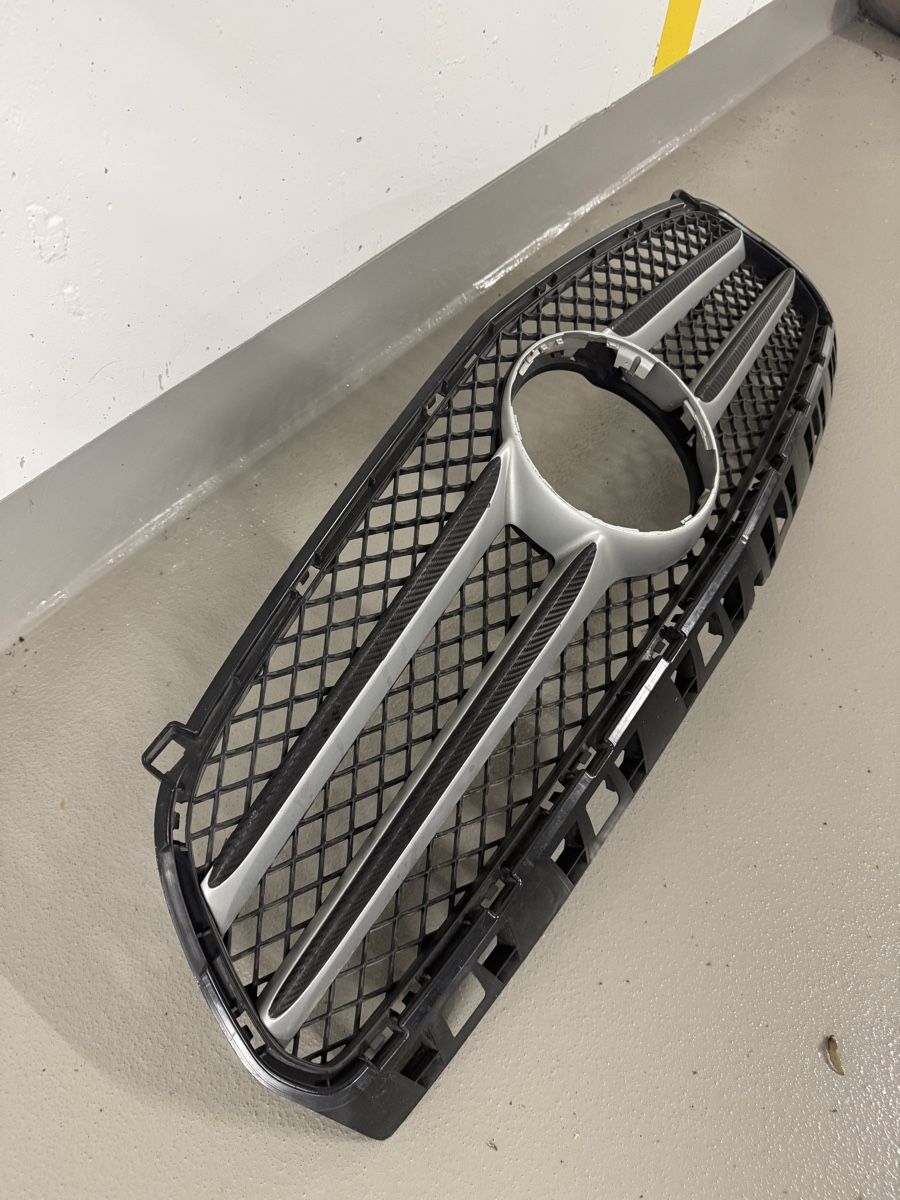 Mercedes-Benz Alle Autoersatzteile: MERCEDES A-KLASSE Kühlergrill – Gebraucht aus Oensingen von custom_lenkraeder 1