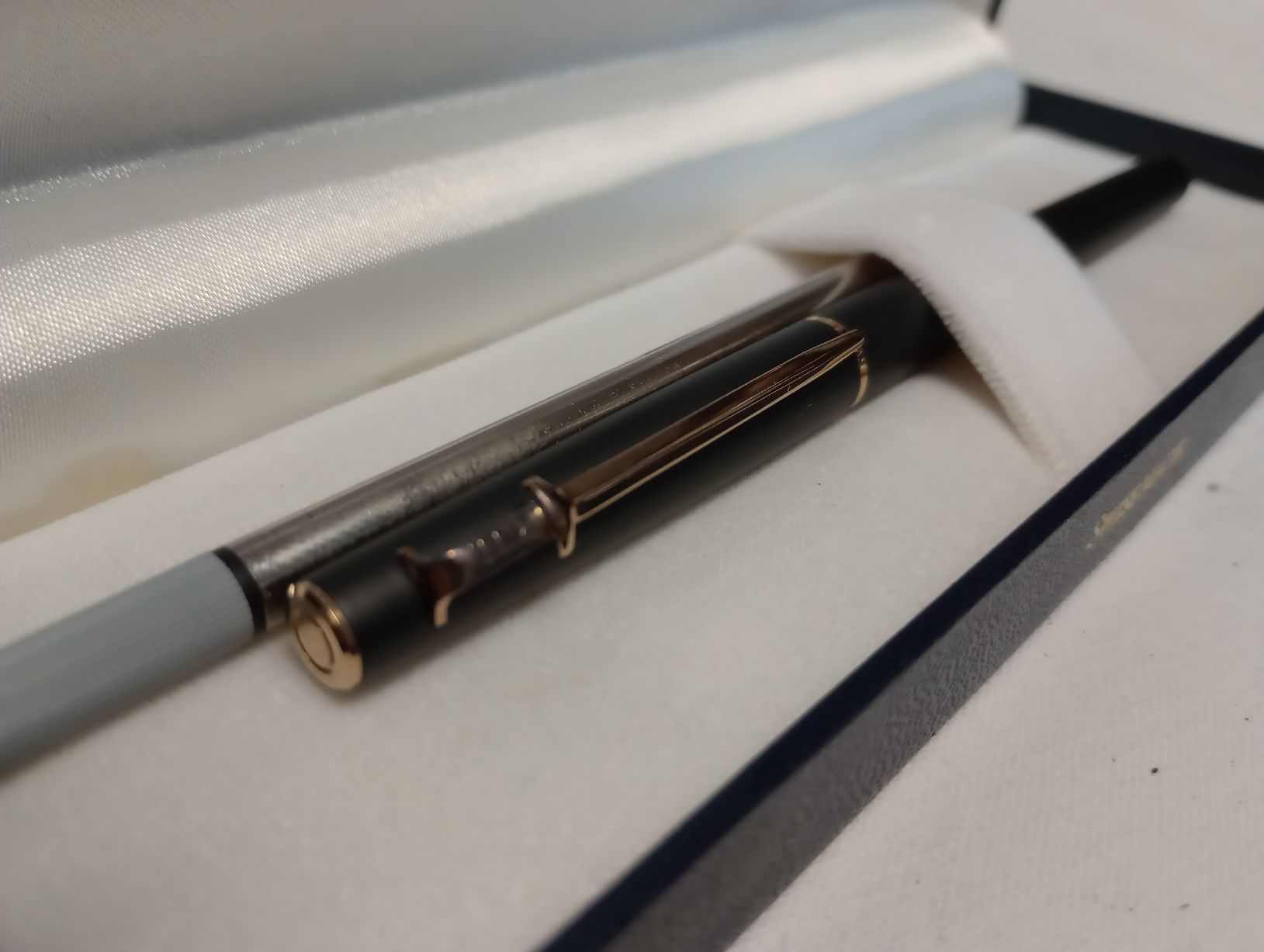Caran D'Ache Stifte & Marker: Caran d'ache Stift – Gebraucht aus Volketswil von  1