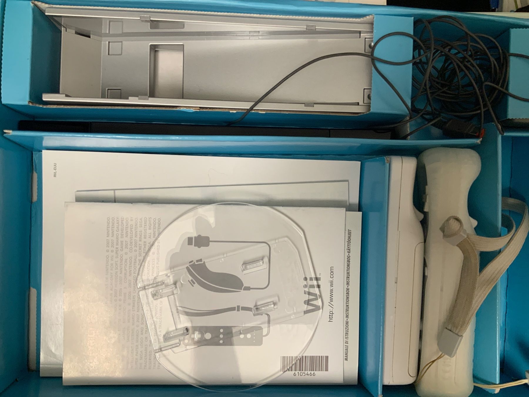 Nintendo Console: WII console complète + 4 jeux – Usato da Lausanne venduto da Shei2014 4