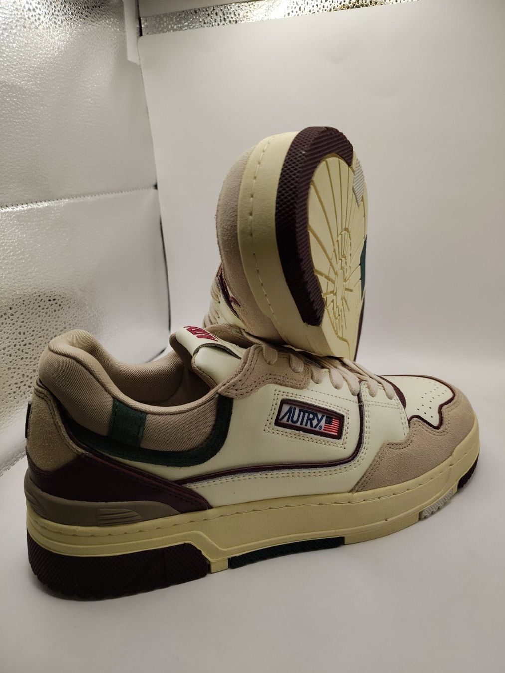 Autry Scarpe da uomo: Autry - Rolm Mc 09 Gr. 44 – Nuovo e nell'imballaggio originale da Dällikon venduto da Retouren_Resale