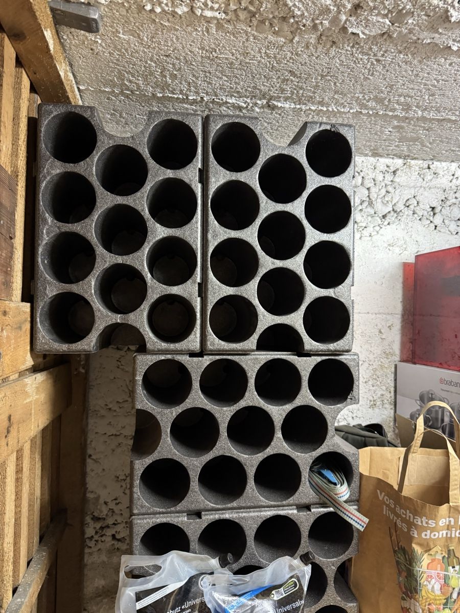 Vino: Blocs de stockage à bouteilles sagex robuste – Usato da Biel/Bienne venduto da El2_daw 2