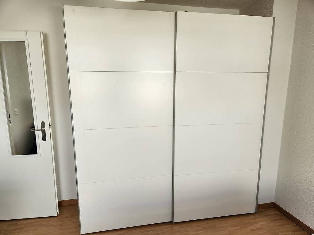 Ikea Armadi: IKEA Kleiderschrank – Usato da Wallisellen venduto da cmc_jf2q 2