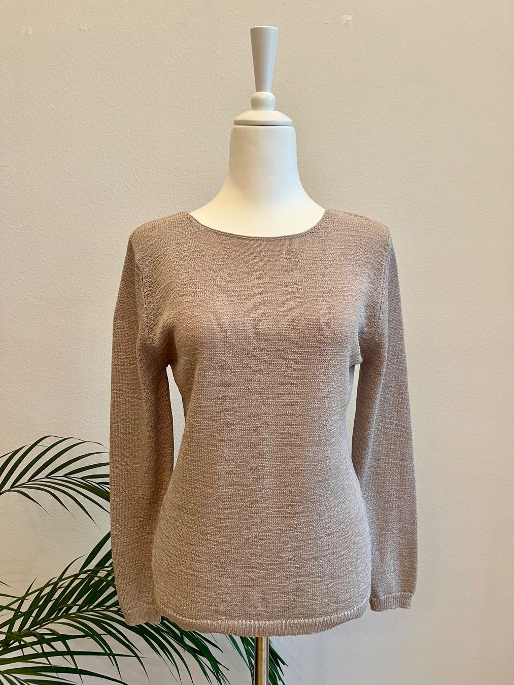 Pullover & Sweatshirts: Elegantes Pulli beige, Gr. S – Gebraucht aus Basel von tina_2026