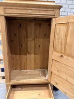 Antiker Schrank Kiefer Massivholz