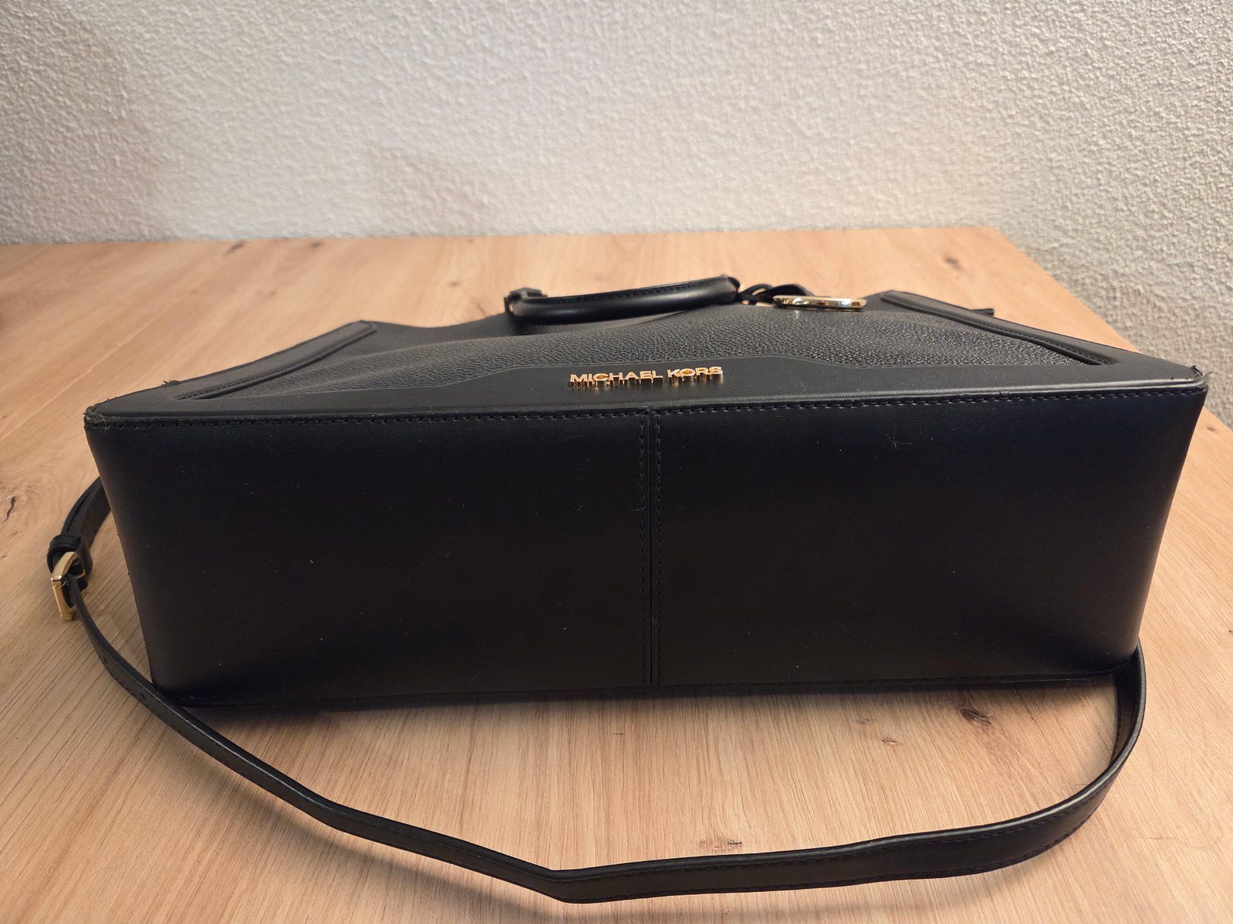 Michael Kors Sacs femmes: Michael Kors Ledertasche – D'occasion à Bülach par Kinotsu 2