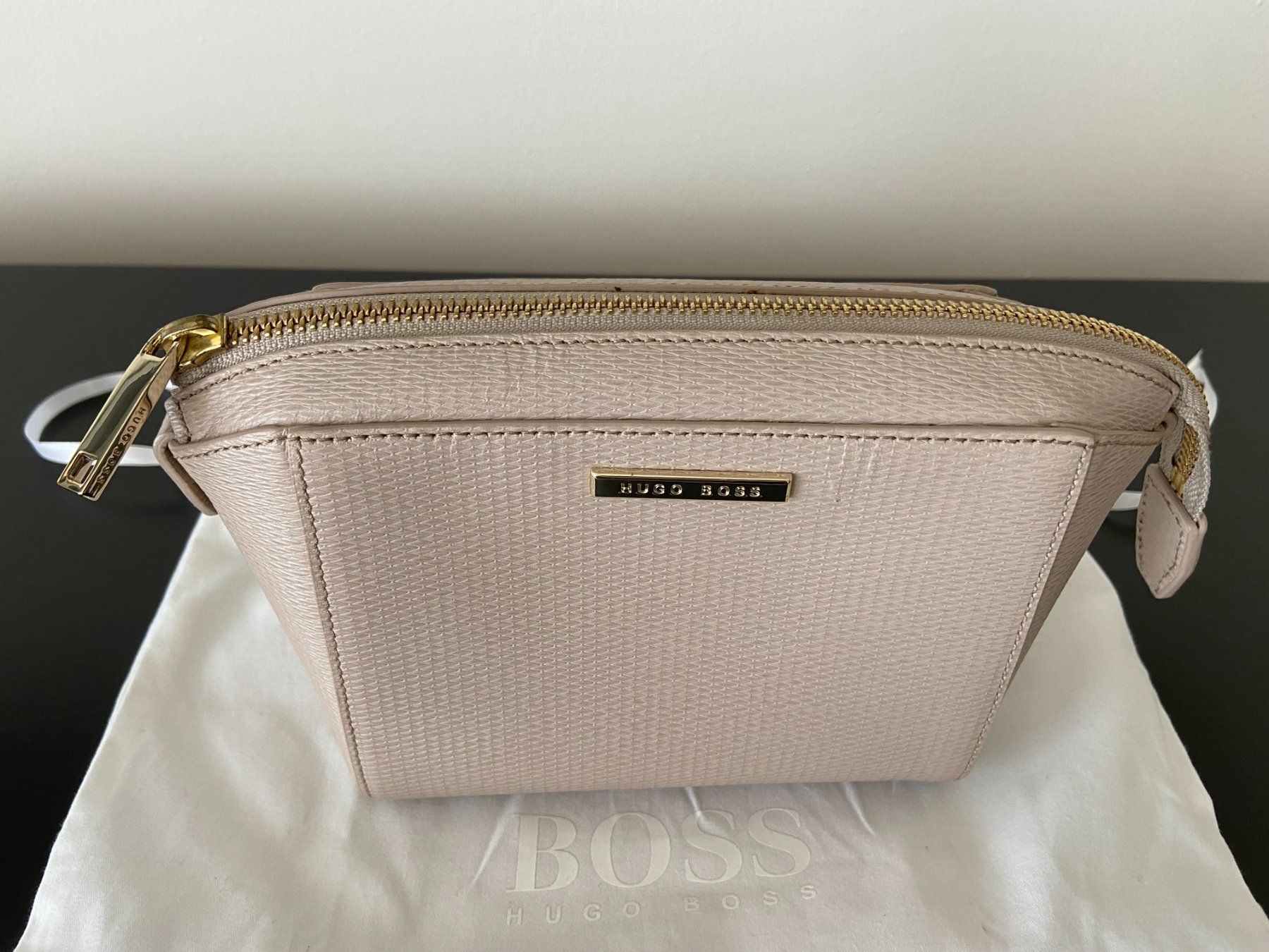 Hugo Boss Kosmetikkoffer: Hugo Boss Necessaire – Gebraucht aus Zürich von Maki8 1
