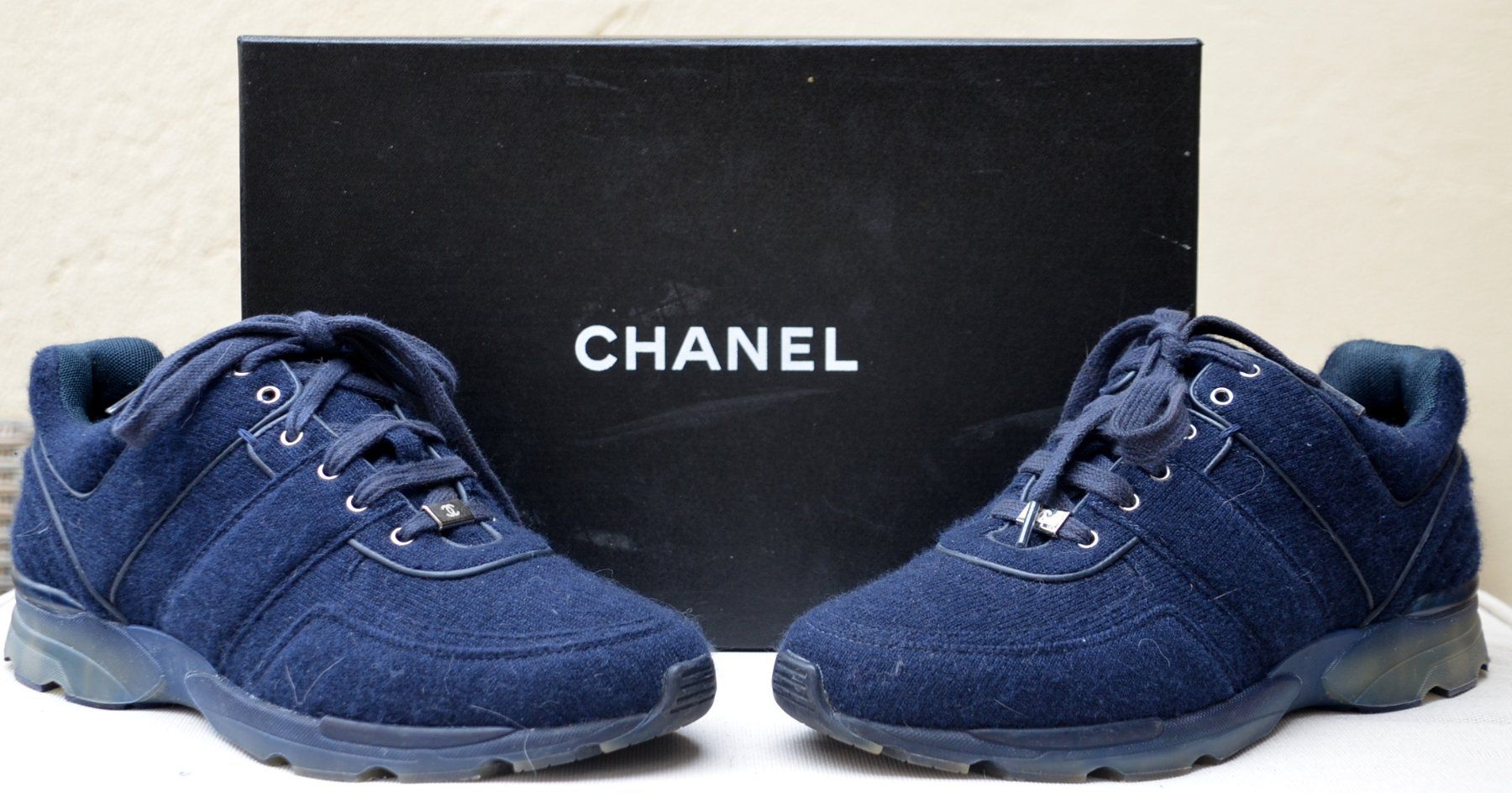 Chanel Scarpe da donna: CHANEL CC Trainer Sneakers .41 – Usato da Collonges venduto da Auganien 1