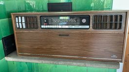 Vintage Radio / Plattenspieler 70er-Jahre