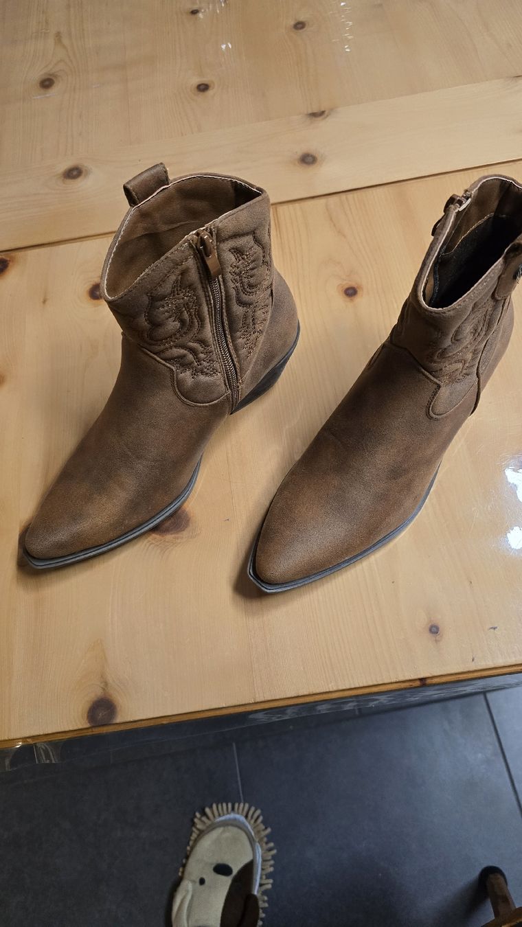 Scarpe da donna: Damen Cowboy Stiefel  Größe  40 – Usato da Steinen venduto da han_8vtl 6