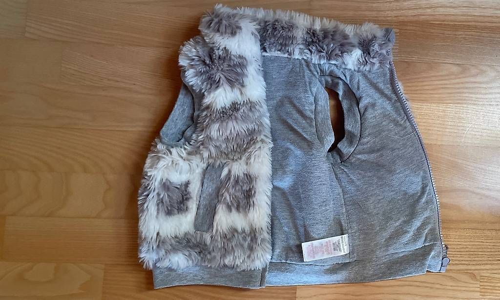 Altro abbigliamento: 2 Gilet, Gr. 74/80 – Usato da Rorschacherberg venduto da kat_7lhp 2