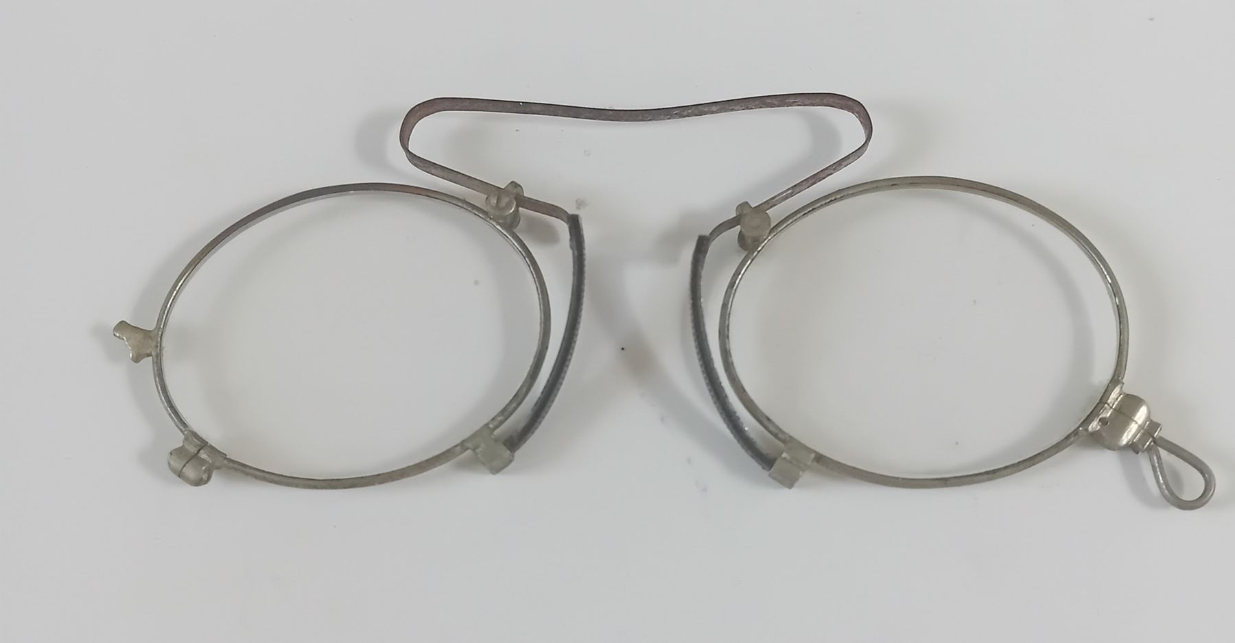 Lunettes & Verres: Ancien lorgnon complet – D'occasion à Bulle par LeTempsCestCool 1