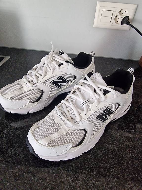 Scarpe da uomo: NEW BALANCE 530 – Nuovo e nell'imballaggio originale da Bern venduto da YarickKozlov