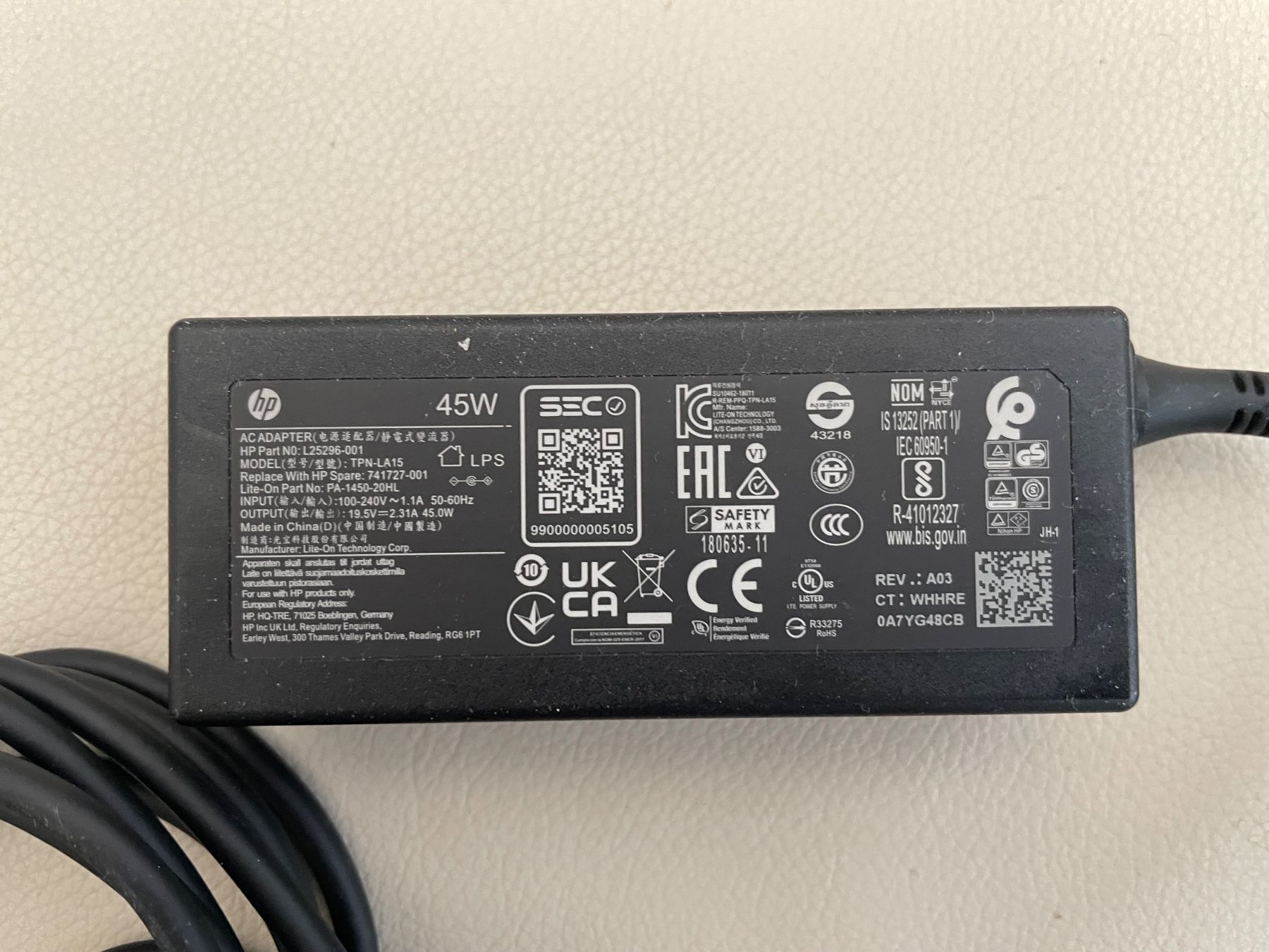 Hewlett Packard Chargeur: HP 45W Notebook Netzteil - CH-Stecker - TOPZUSTAND – D'occasion à Ittigen par olli68 1