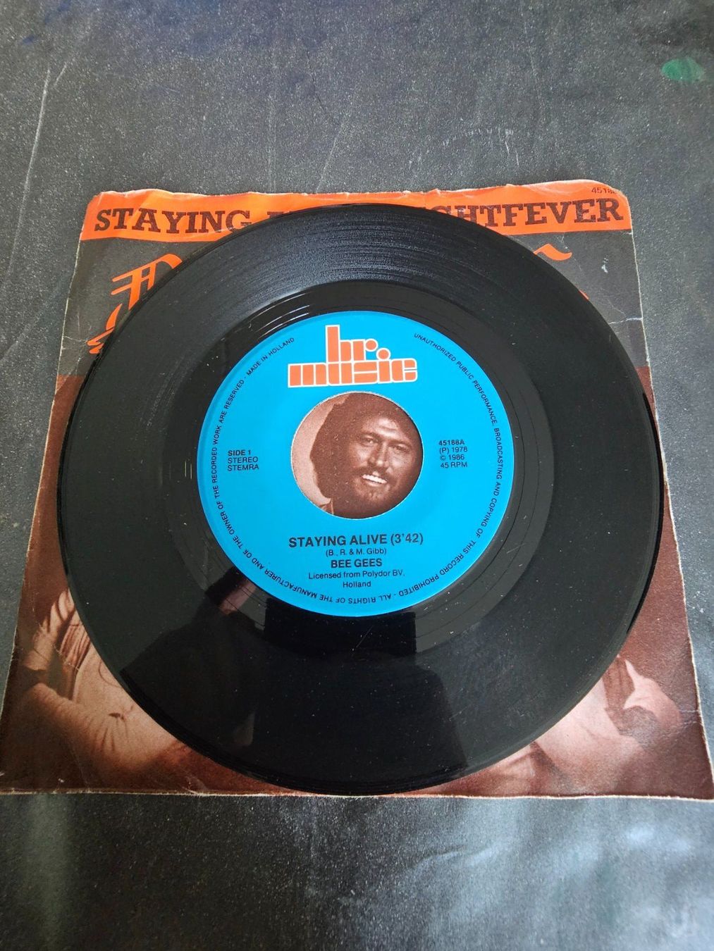 Dischi in vinile: Vinyl, 7" LP - Bee Gees - Staying Alive / Nightfever – Usato da Biberist venduto da Foolio0 2