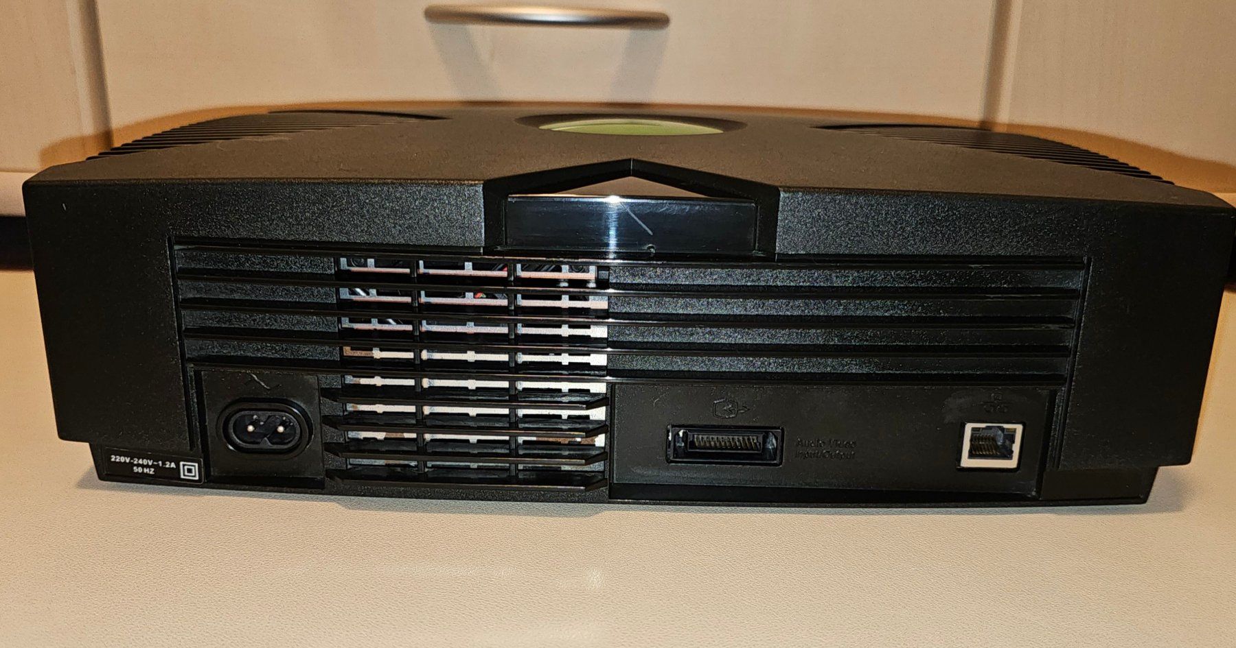 Microsoft Consoles: Microsoft Xbox Classic Konsole mit 2 Controllern gebraucht – D'occasion à Beringen par Dil_8wsw 4