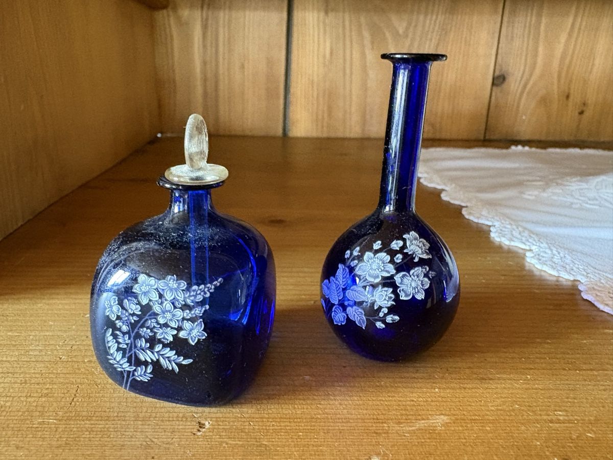 Murano Flaconi: 2 petits flacons bleu cobalt - Murano – Usato da Zweisimmen venduto da Domii 1